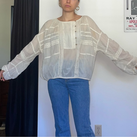 Free People cream colored blouse with Mandarin collar. Size Medium - Picture 3 of 7